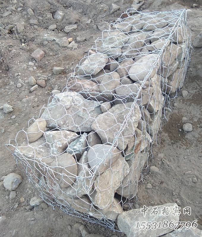 裝石頭的鐵絲籠 裝石頭的鐵絲籠